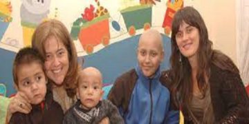 Mónica Arteaga: la mujer que con su casa de acogida ha apoyado a casi 400 familias de provincia con niñas y niños con cáncer