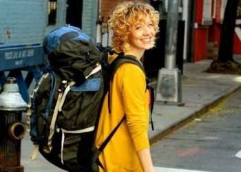 Angela Maxwell, la mujer que decidió darle la vuelta al mundo a pie sola (y lo que aprendió)