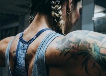 Comienza la operación bikini: 5 ejercicios perfectos para fortalecer la espalda y llegar al verano en forma