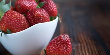 Los cambios que experimenta tu cuerpo si comes fresas todos los días: te sorprenderán
