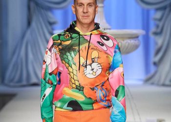 Jeremy Scott deja Moschino