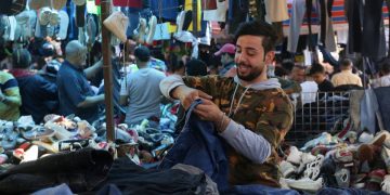 Jóvenes iraquíes proponen moda respetuosa del medio ambiente