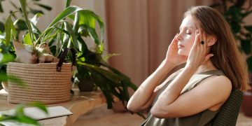 Los mejores remedios naturales para acabar con la migraña