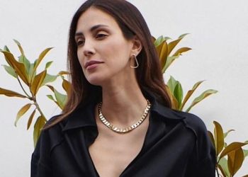 MODA: El vestido negro perfecto está en Massimo Dutti y lo llevan las royals