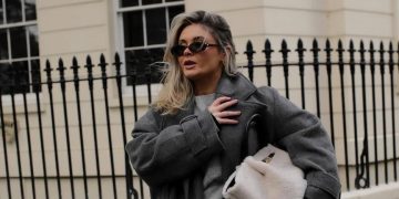 MODA: Siete básicos muy baratos de Mango Outlet que aman las francesas para sus looks de invierno