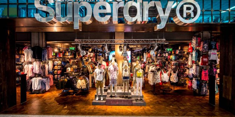 Superdry vende su negocio y la propiedad de su marca en Asia-Pacífico por 50 millones de dólares