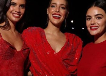 Tenemos los seis vestidos de fiesta rojos más elegantes de la Navidad
