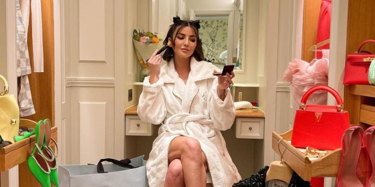 decoración: Los trucos de Marie Kondo para ordenar tu armario y aprovechar el espacio