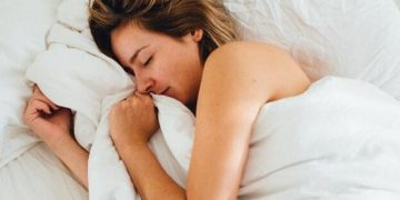 ¿Dormir separados mejora el sexo?