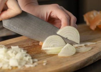 ¿Qué pasa en tu cuerpo si comes cebolla todos los días?