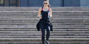 Cinco claves para perder peso y volumen antes del verano: empieza ya para lucir tipazo en la playa