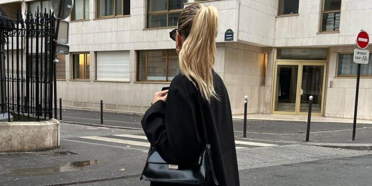 Esta es la chaqueta con sello Made in Spain que llevaría la reina Letizia