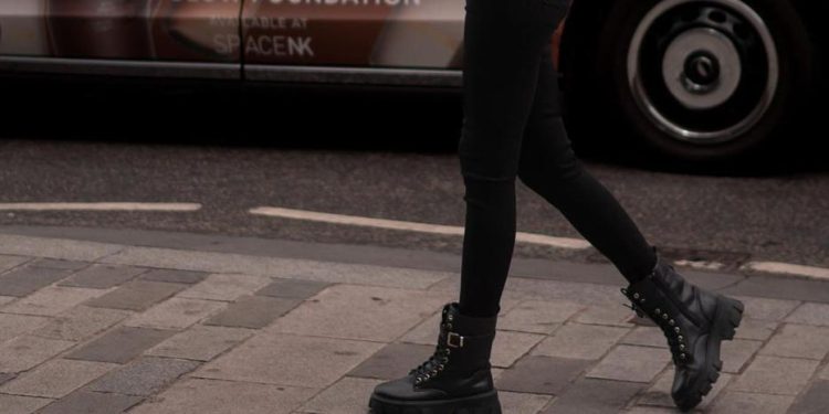 Las botas más cómodas y ponibles están en Carrefour, cuestan 20 euros y ya triunfan entre las influencers