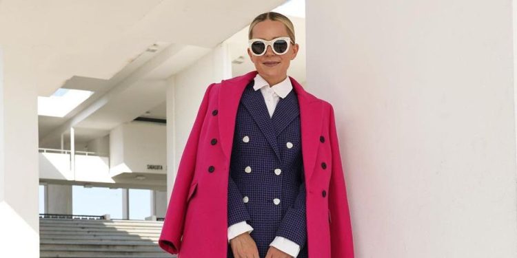 Seis abrigos buenos de El Corte Inglés que añaden un toque de color a cualquiera de tus estilismos