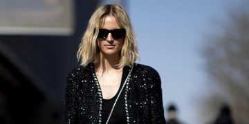 Todos los bodies que subirán tu look con pantalones en las próximas cenas o eventos especiales