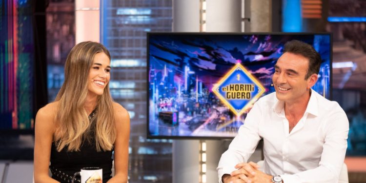 Ana Soria debuta en televisión con un vestido negro de más de 400 euros