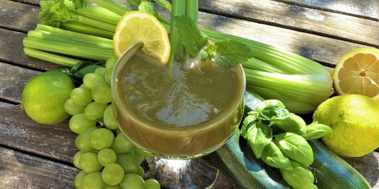 PURE DE APIO | Esto es lo que debes tomar cada día en ayunas para perder peso y desintoxicarte por dentro