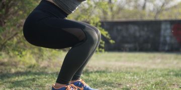 TIPOS DE SENTADILLAS | El ejercicio quemacalorías perfecto: pierde peso fácil y sin salir de casa