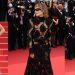 famosas con más de 50 años que arrasan en Cannes con escotes, transparencias y aberturas de vértigo