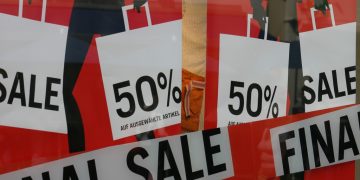 Las rebajas de verano 2023 ya han empezado y esto es todo lo que debes saber