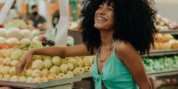 dietas para adelgazar: Dieta 80/10/10, descubre cómo afecta a tu salud este plan para bajar de peso