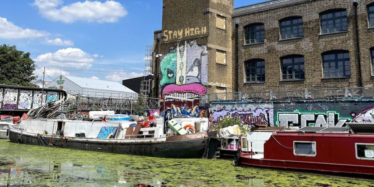 un viaje por el estilo retro londinense