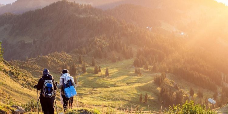 Caminata afgana: el entrenamiento de moda para cuidar cuerpo y mente.