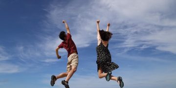 La regla de los 15 minutos que aumenta la felicidad y tonifica tu cuerpo.