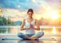 Mujer joven practicando meditación en casa para reducir el estrés y mejorar su bienestar emocional.
